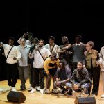 Groupe de participants à un atelier slam Manzanillo à Vienne en Isère